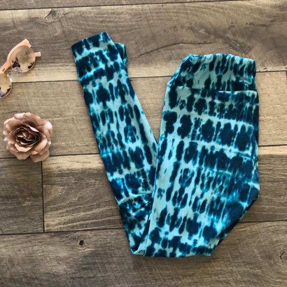 Pants - Lularoe size OS tye dye leggings